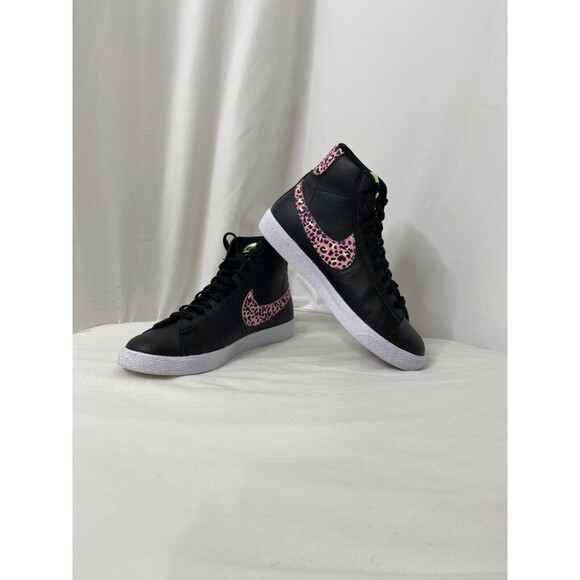 Nike Blazer Mid GS Black and Pink Cheetah Sneakers  DA4674-001 Size 6Y - Picture 2 of 11